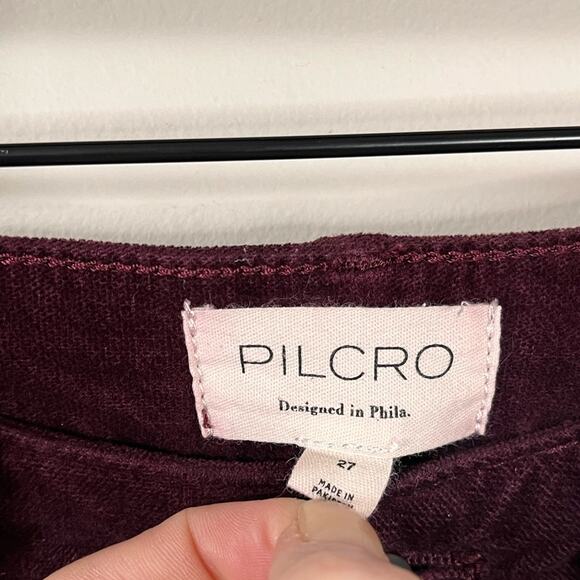 ANTHROPOLOGIE Pilcro Dark Plum Purple Straight leg Soft Velour Pants Size 27 - Picture 4 of 6